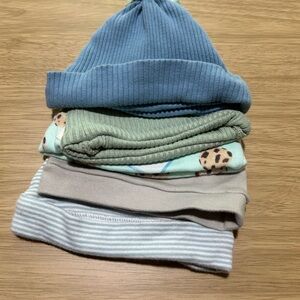 Baby Beanie and Set of 5